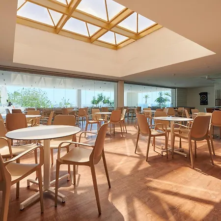 Alua Hotel Cales de Mallorca