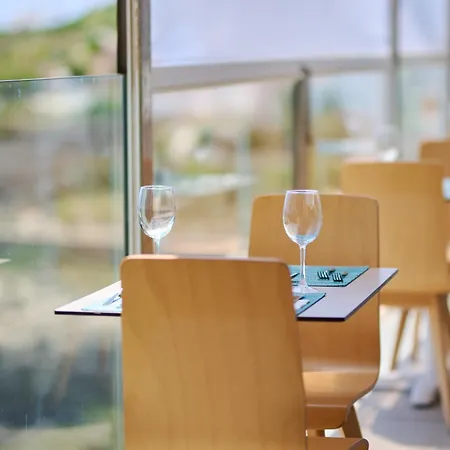 Alua Hotel 4*